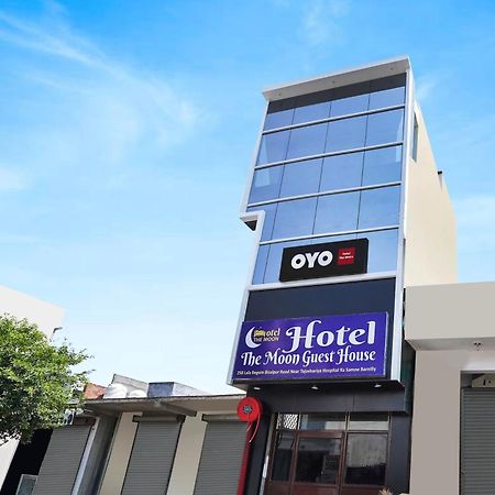 Hotel O The Moon Bareilly Exterior foto