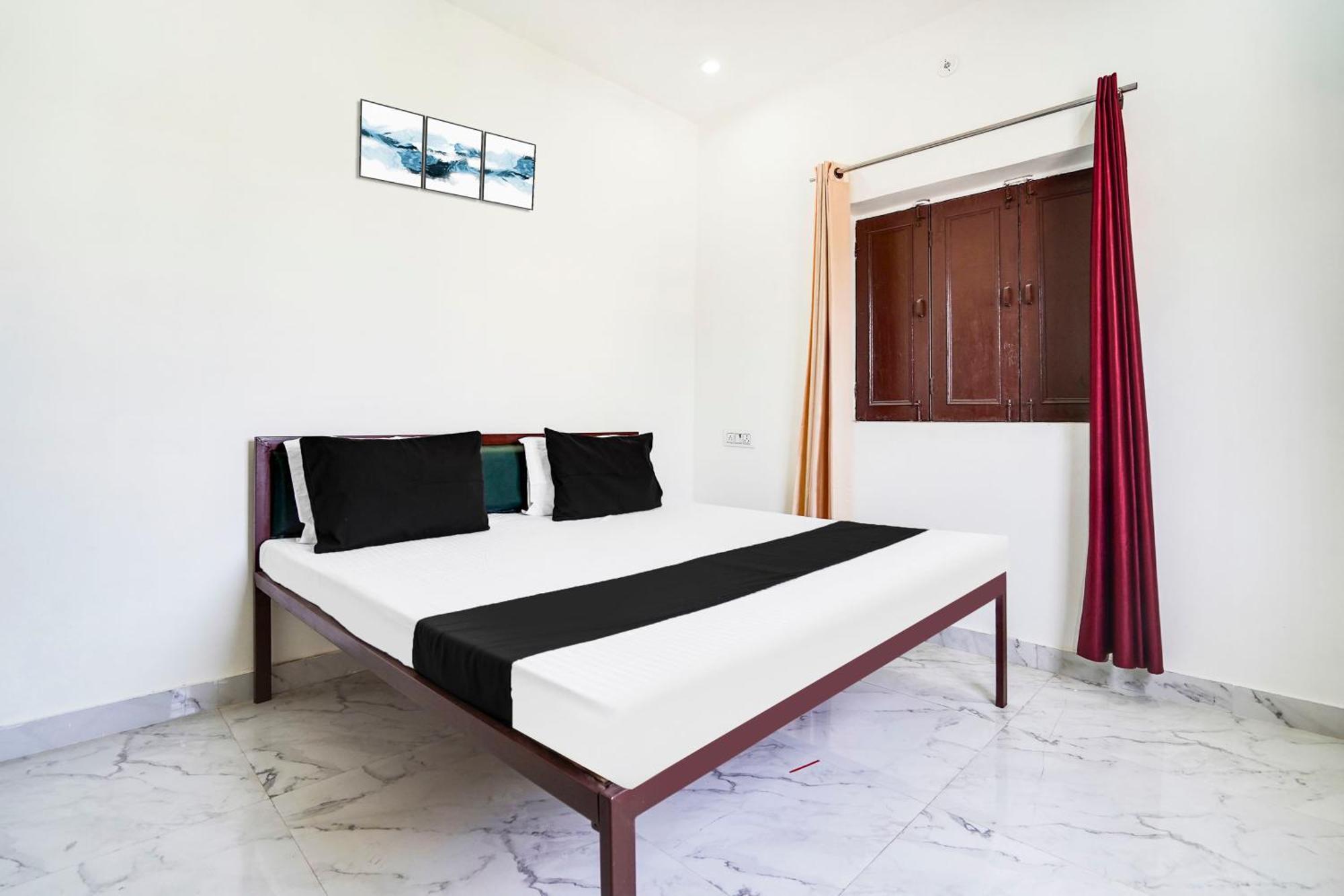 Hotel O The Moon Bareilly Exterior foto